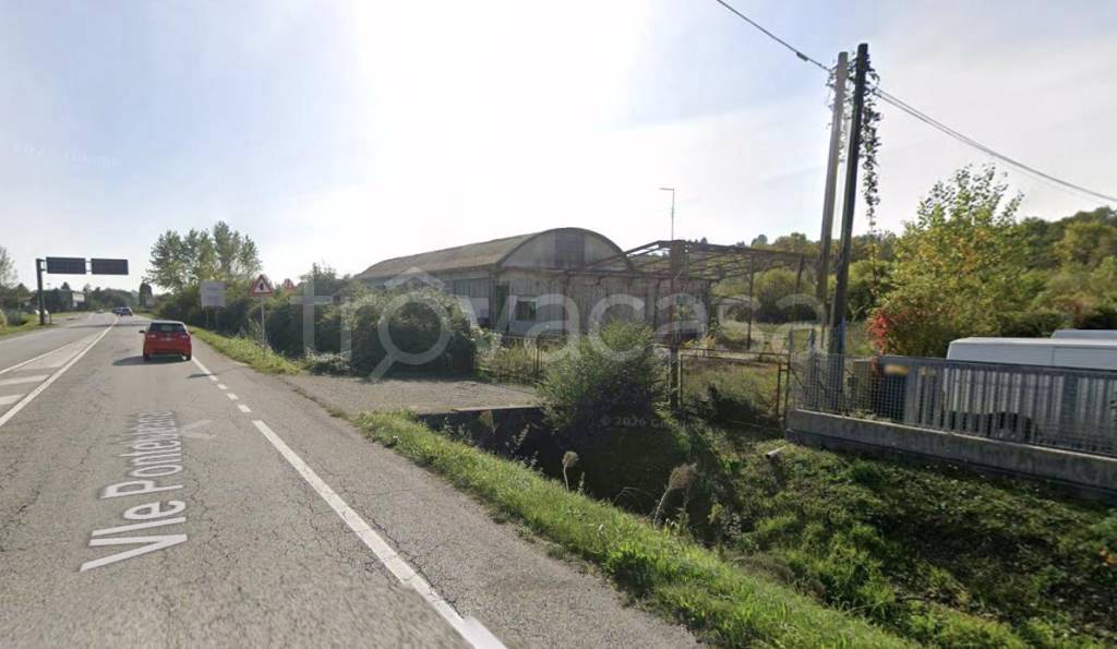 locale commerciale in vendita a Cassacco in zona Montegnacco