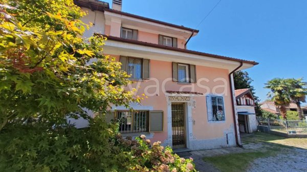 casa indipendente in vendita a Cassacco in zona Montegnacco