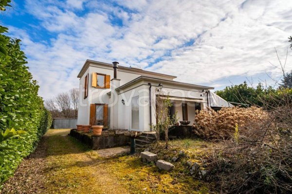 casa indipendente in vendita a Cassacco in zona Montegnacco