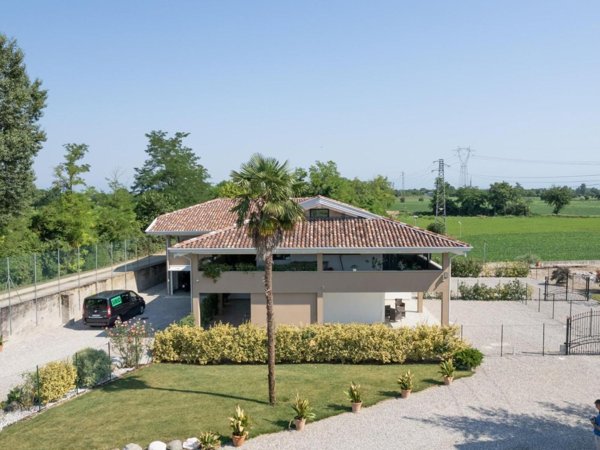 appartamento in vendita a Castions di Strada
