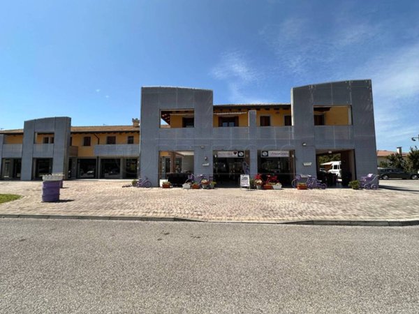 appartamento in vendita a Castions di Strada