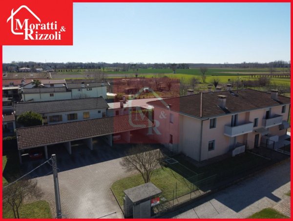 appartamento in vendita a Castions di Strada in zona Morsano di Strada