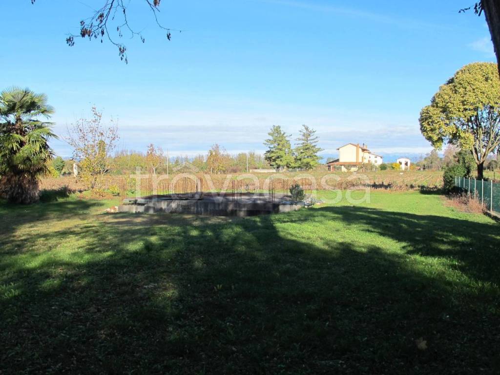casa indipendente in vendita a Castions di Strada