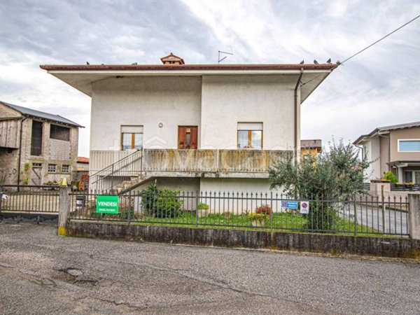 casa indipendente in vendita a Castions di Strada