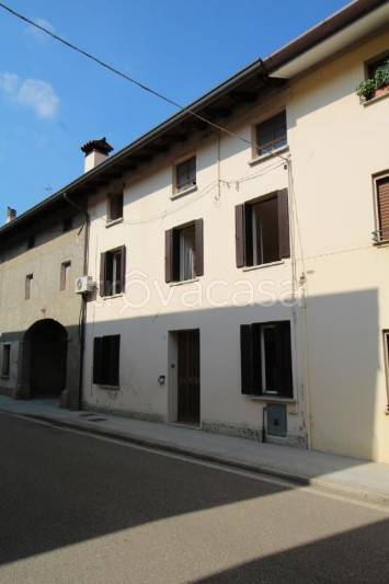 casa indipendente in vendita a Castions di Strada