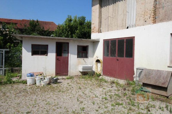 casa indipendente in vendita a Castions di Strada