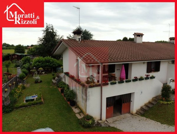 casa indipendente in vendita a Castions di Strada