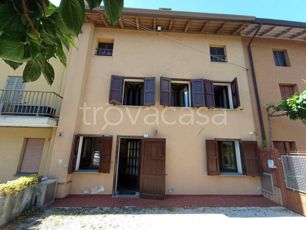 casa indipendente in vendita a Castions di Strada