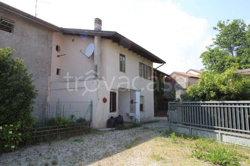 casa indipendente in vendita a Castions di Strada