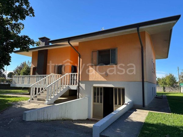 casa indipendente in vendita a Castions di Strada