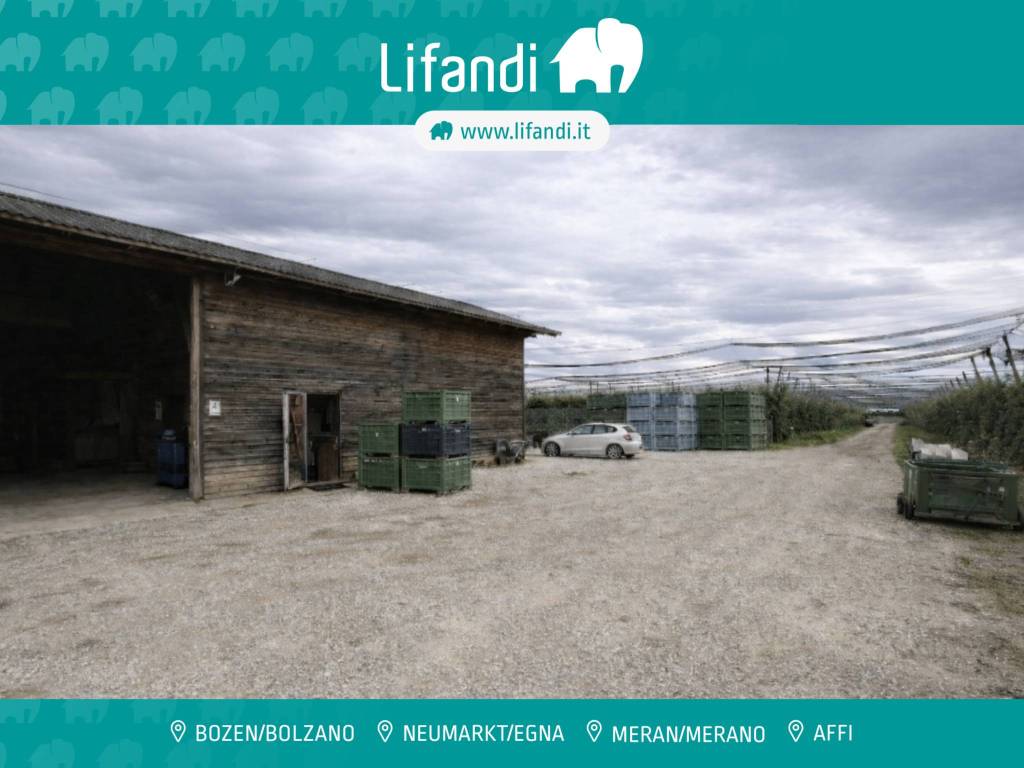 negozio in vendita a Castions di Strada