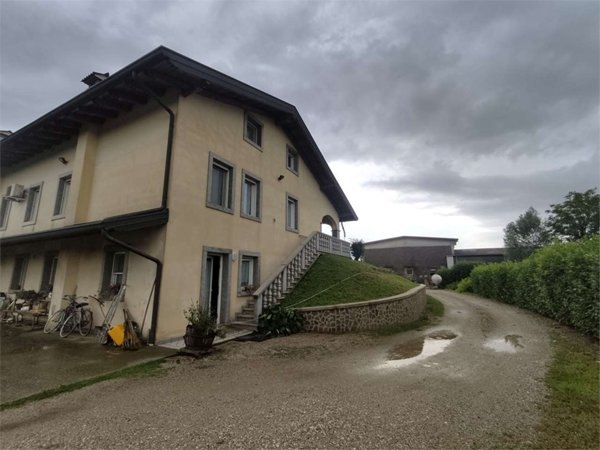 casa indipendente in vendita a Castions di Strada