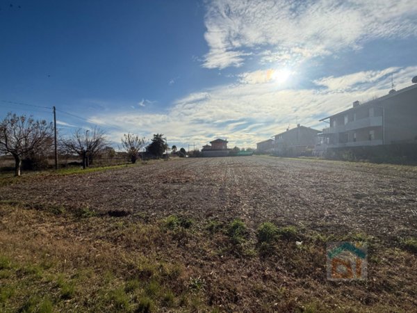 casa indipendente in vendita a Castions di Strada in zona Morsano di Strada