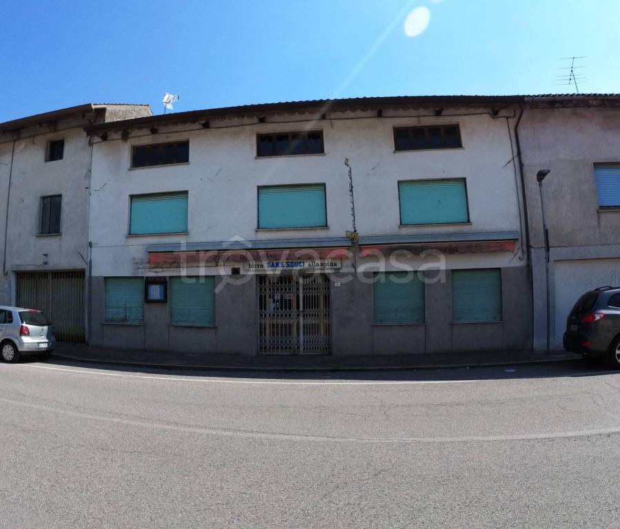 negozio in vendita a Castions di Strada