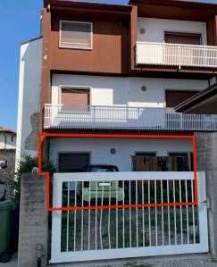 appartamento in vendita a Castions di Strada