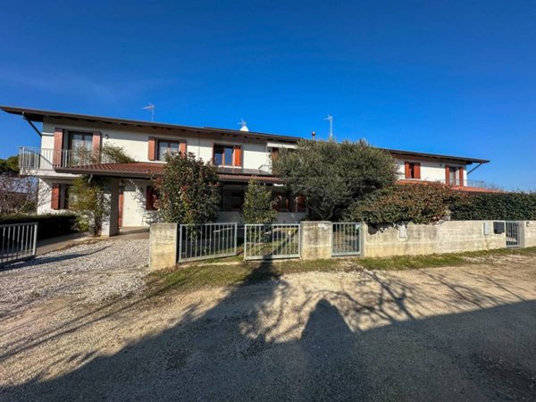 casa indipendente in vendita a Castions di Strada