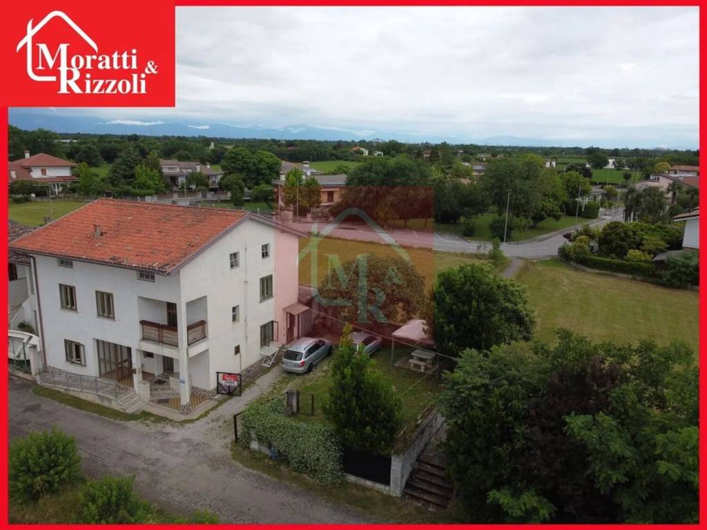 casa indipendente in vendita a Castions di Strada