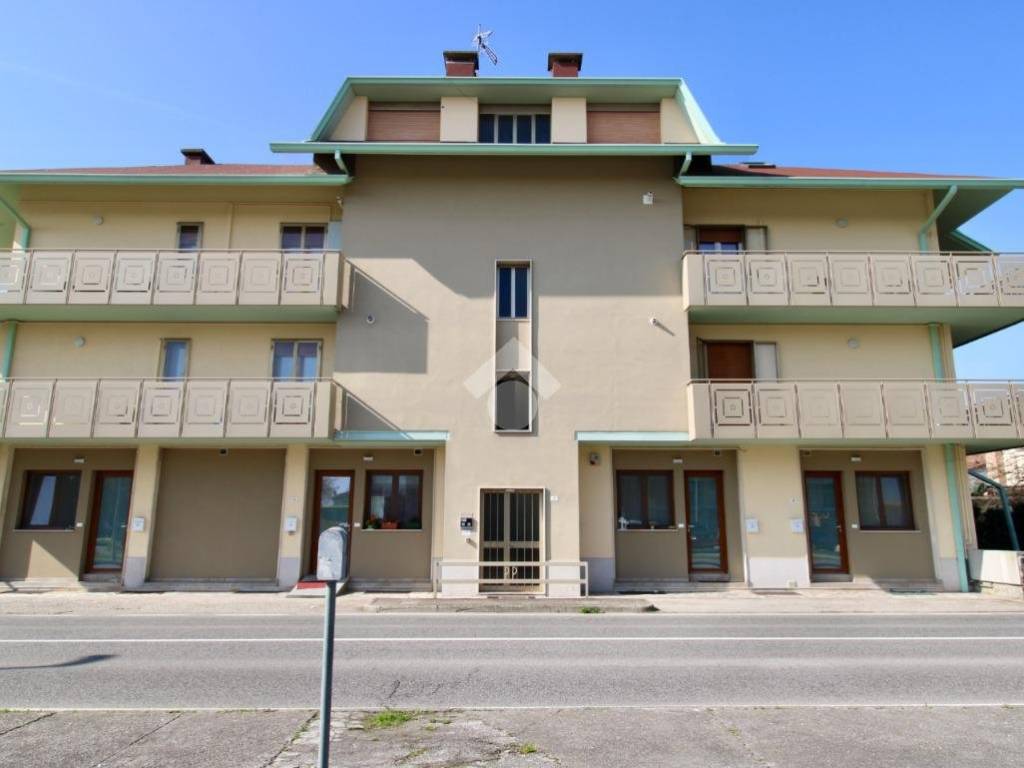 appartamento in vendita a Castions di Strada