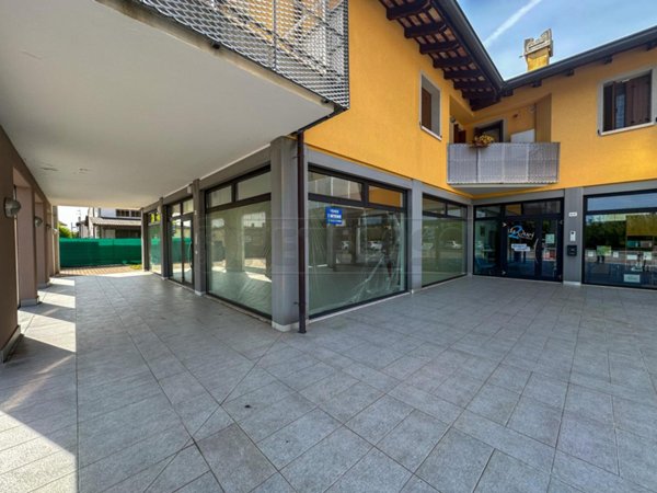 appartamento in vendita a Castions di Strada