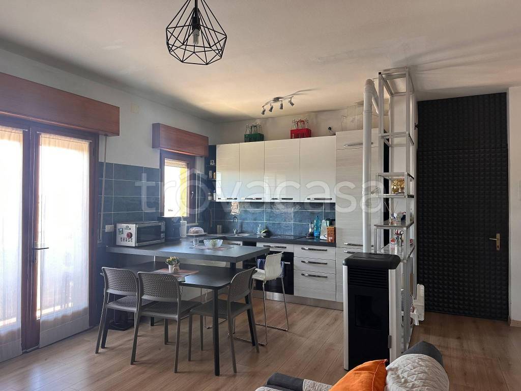 appartamento in vendita a Castions di Strada