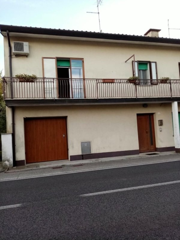 casa indipendente in vendita a Castions di Strada