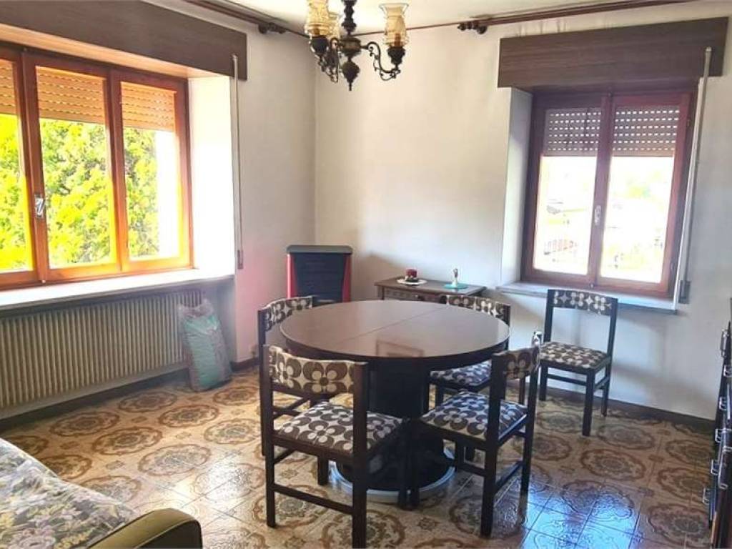 casa indipendente in vendita a Cavazzo Carnico in zona Cesclans