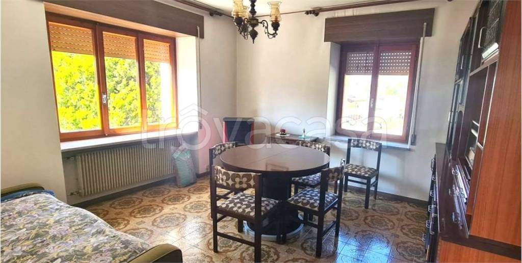 casa indipendente in vendita a Cavazzo Carnico in zona Cesclans