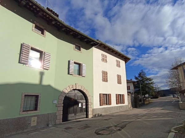 casa indipendente in vendita a Cavazzo Carnico
