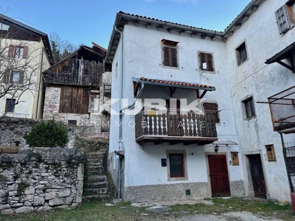 casa indipendente in vendita a Cercivento