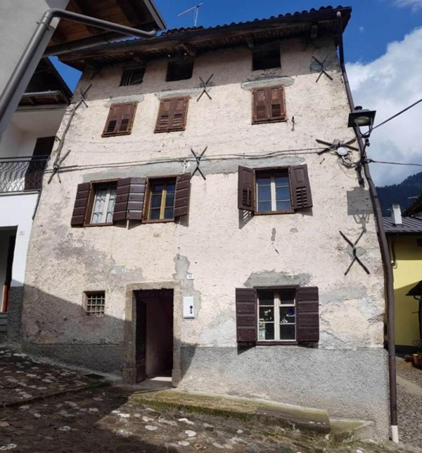 casa indipendente in vendita a Cercivento