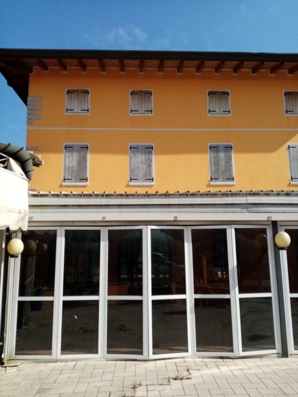 negozio in vendita a Cervignano del Friuli