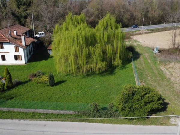 terreno edificabile in vendita a Cervignano del Friuli in zona Strassoldo
