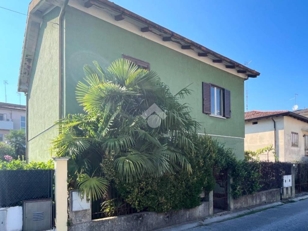 casa indipendente in vendita a Cervignano del Friuli