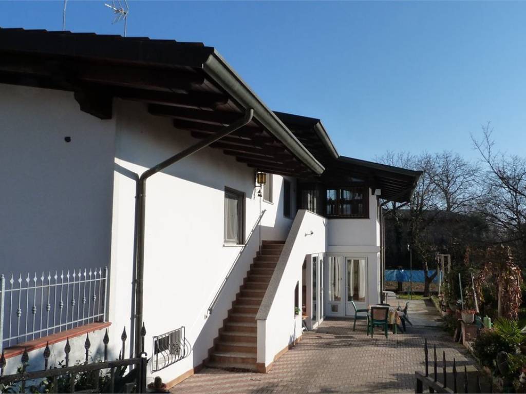 casa semindipendente in vendita a Cervignano del Friuli in zona Strassoldo