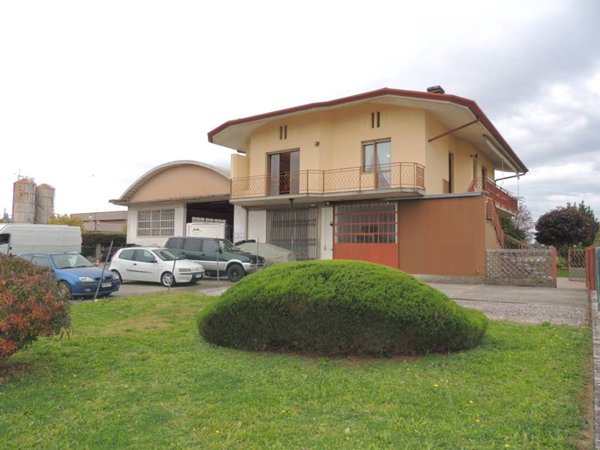casa indipendente in vendita a Cervignano del Friuli