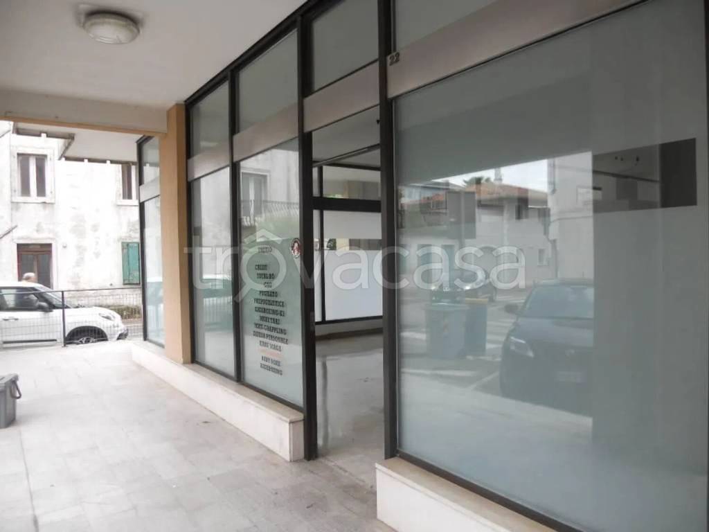 negozio in vendita a Cervignano del Friuli