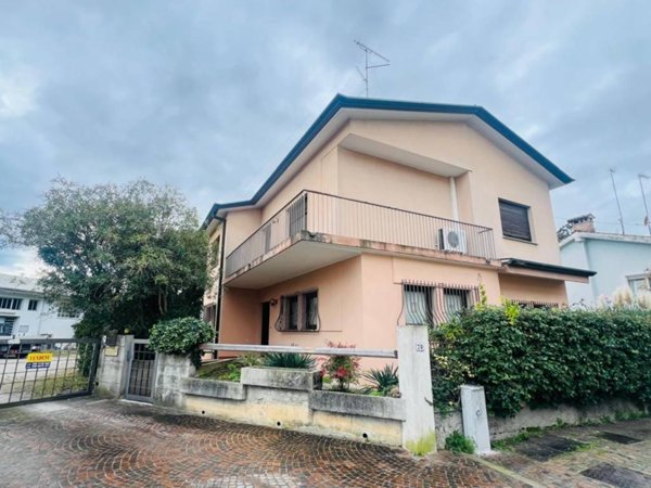 casa indipendente in vendita a Cervignano del Friuli