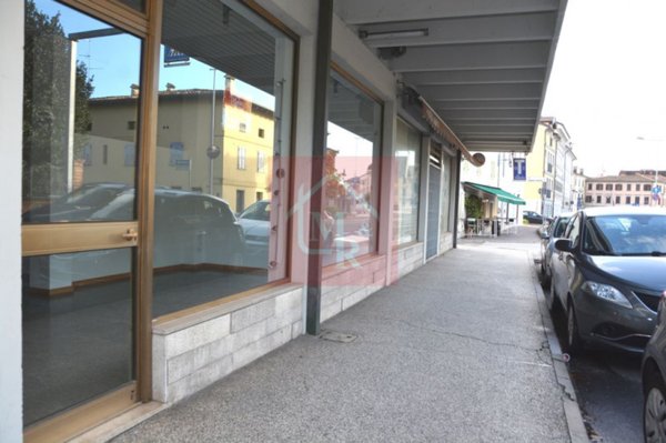 negozio in vendita a Cervignano del Friuli