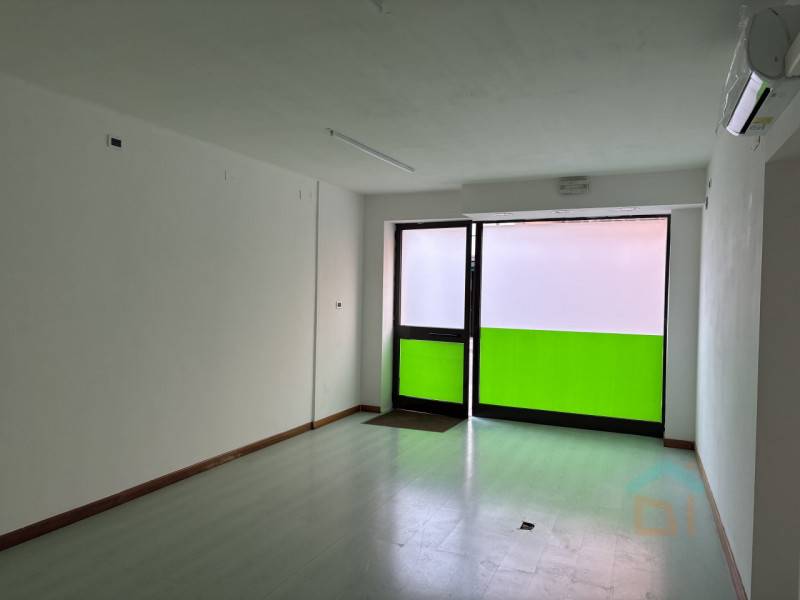 ufficio in vendita a Cervignano del Friuli in zona Strassoldo