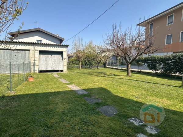 casa semindipendente in vendita a Cervignano del Friuli