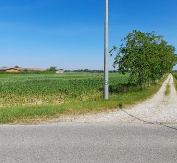 terreno edificabile in vendita a Cervignano del Friuli
