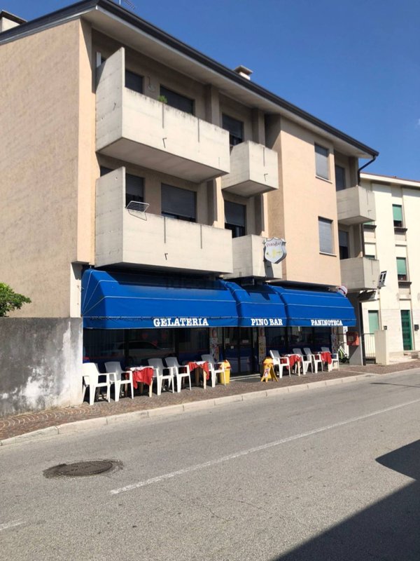 negozio in vendita a Cervignano del Friuli in zona Pradiziolo