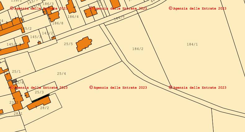 terreno edificabile in vendita a Chiopris-Viscone