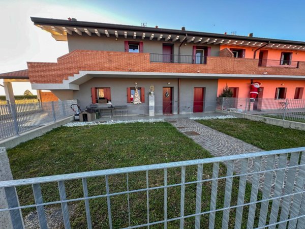 appartamento in vendita a Chiopris-Viscone