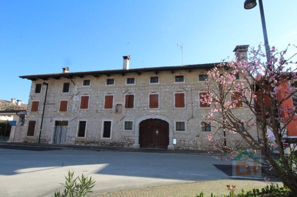 appartamento in vendita a Chiopris-Viscone