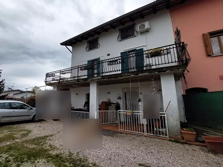 casa indipendente in vendita a Chiopris-Viscone