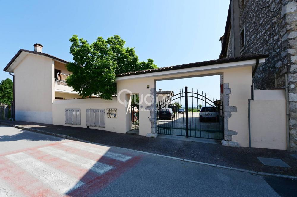 appartamento in vendita a Chiopris-Viscone