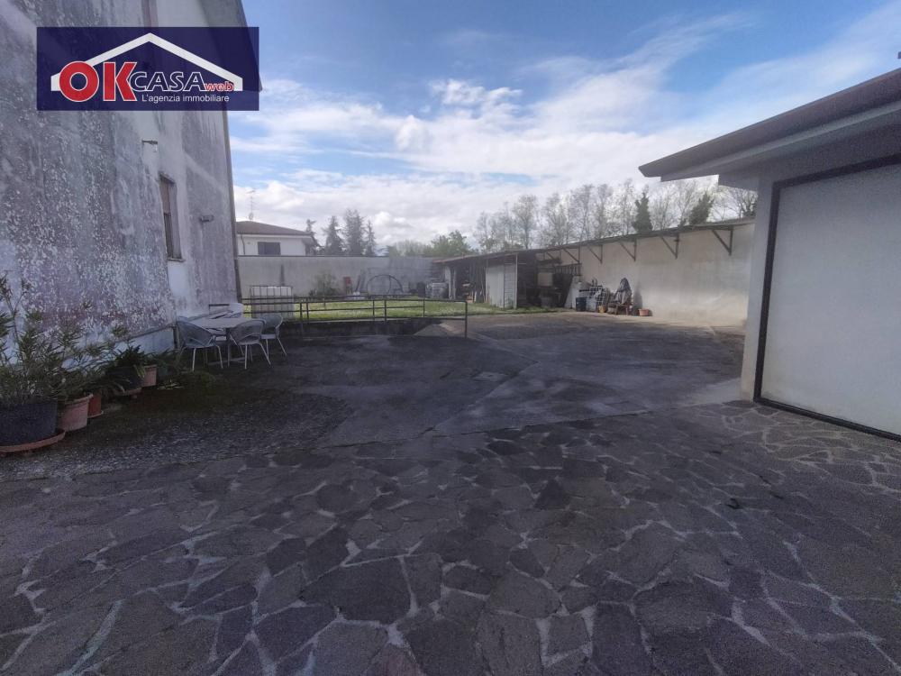 casa indipendente in vendita a Chiopris-Viscone