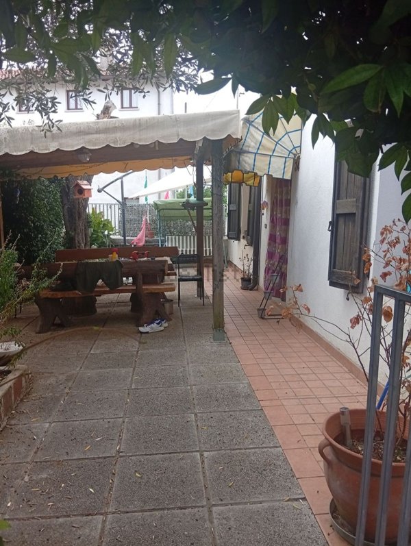 casa indipendente in vendita a Chiopris-Viscone