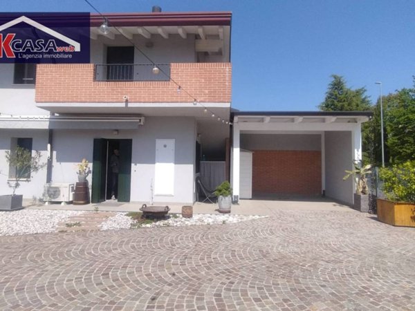 appartamento in vendita a Chiopris-Viscone